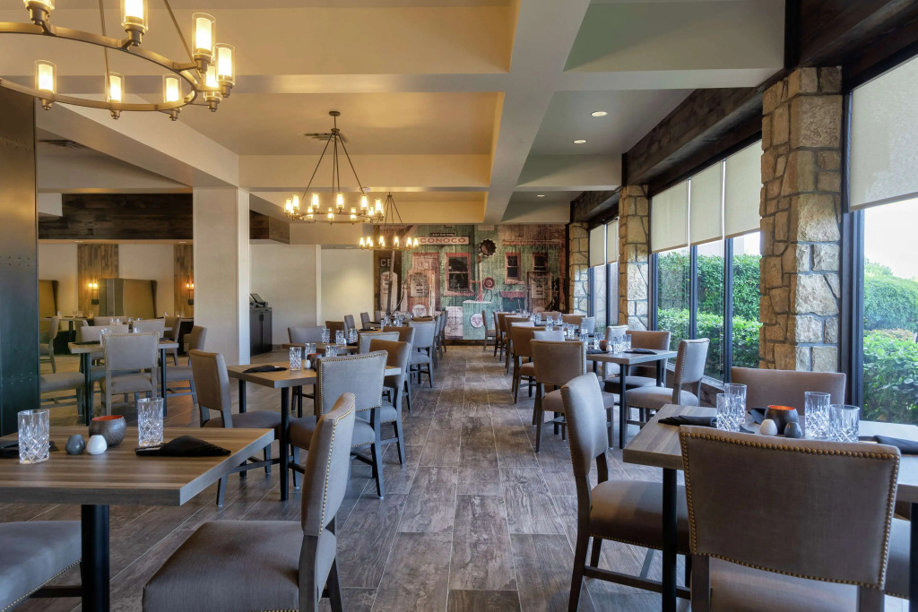Embassy Suites by Hilton Tulsa I-44