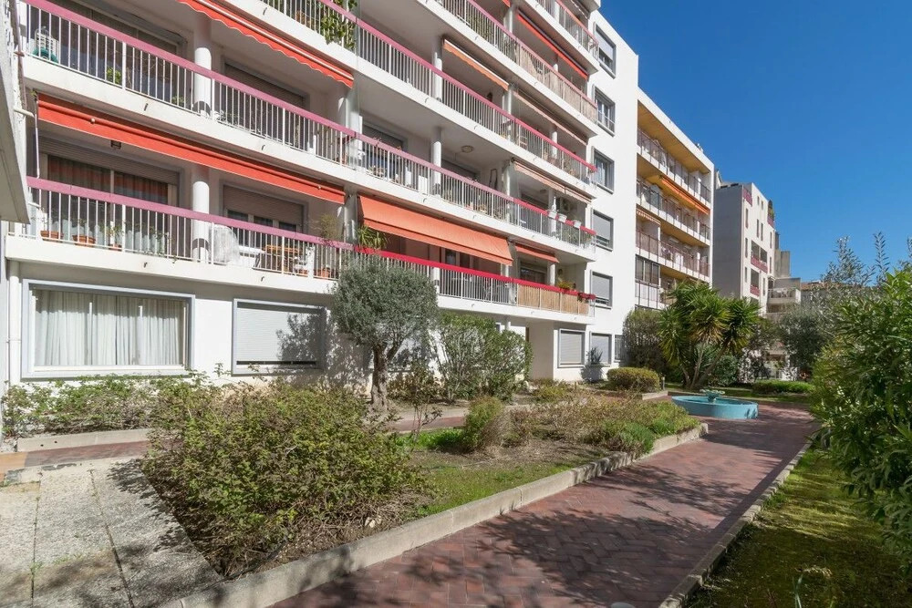 Three-roomed With Terrace & Garage - 7th Heart
