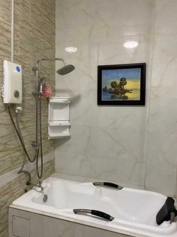Thada Apartment