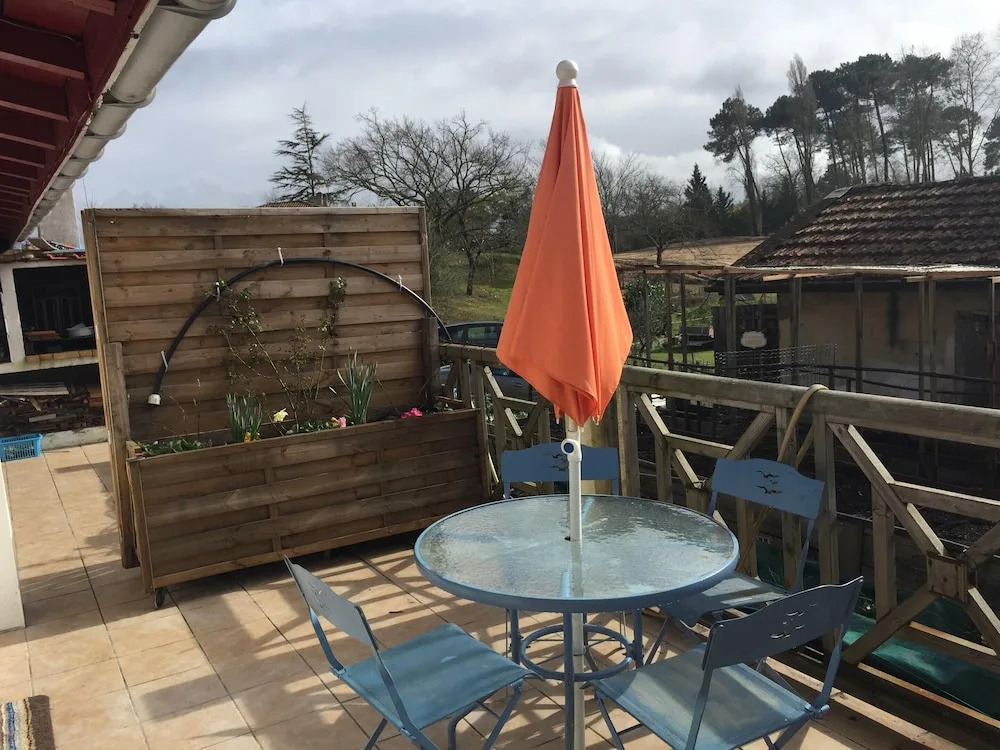 House With one Bedroom in Mimizan, With Enclosed Garden and Wifi - 5 km From the Beach