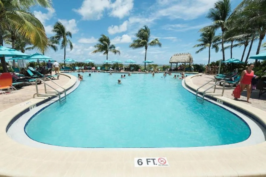 Hallandale Beach Intracoastal View Apartments