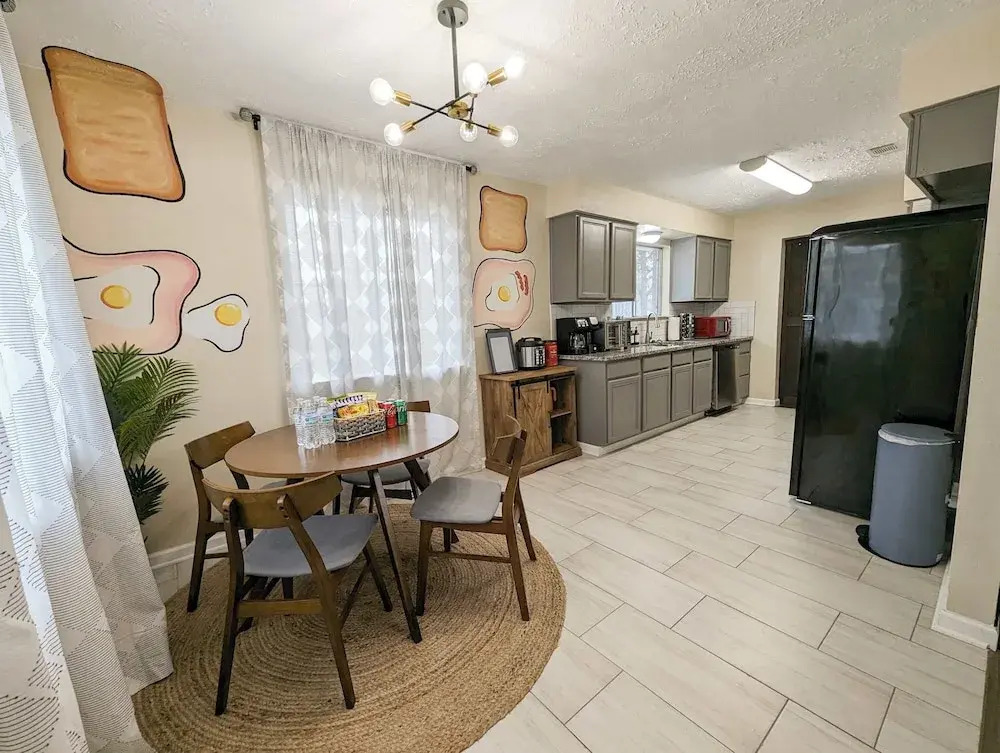 Vibrant Getaway Say Hello to the Best of Houston