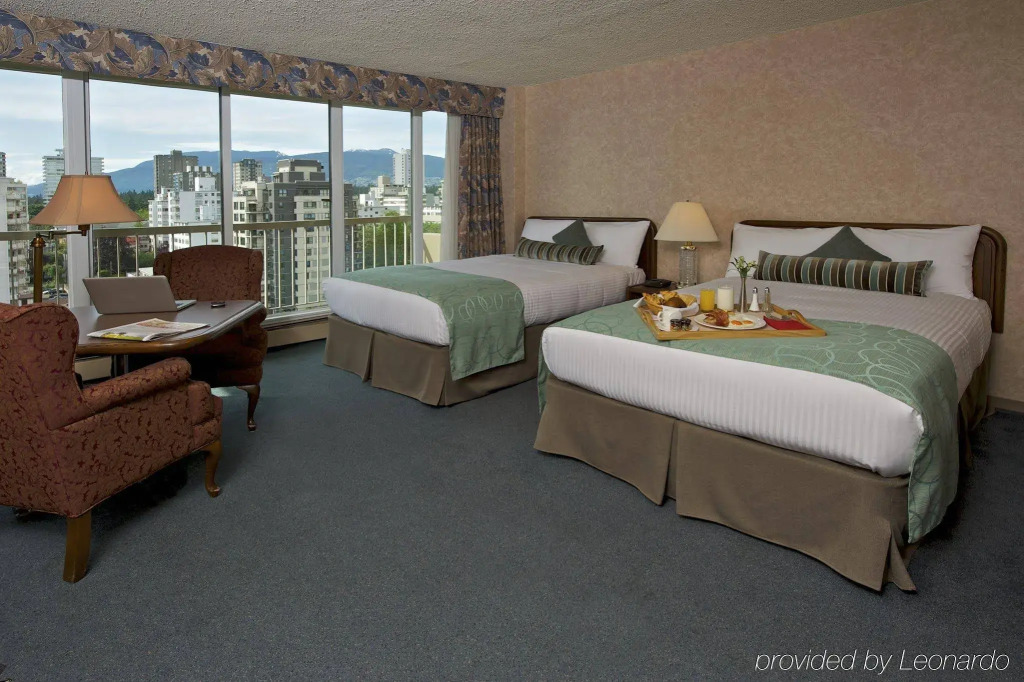 Coast Plaza Hotel and Suites