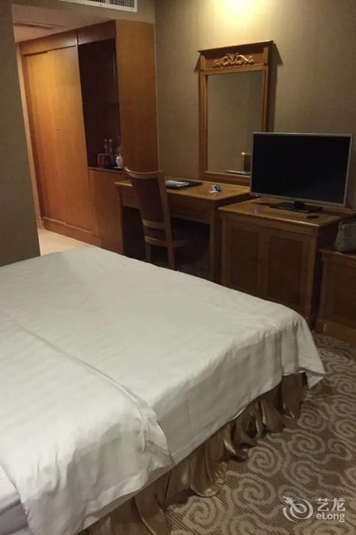Yihailou Hotel