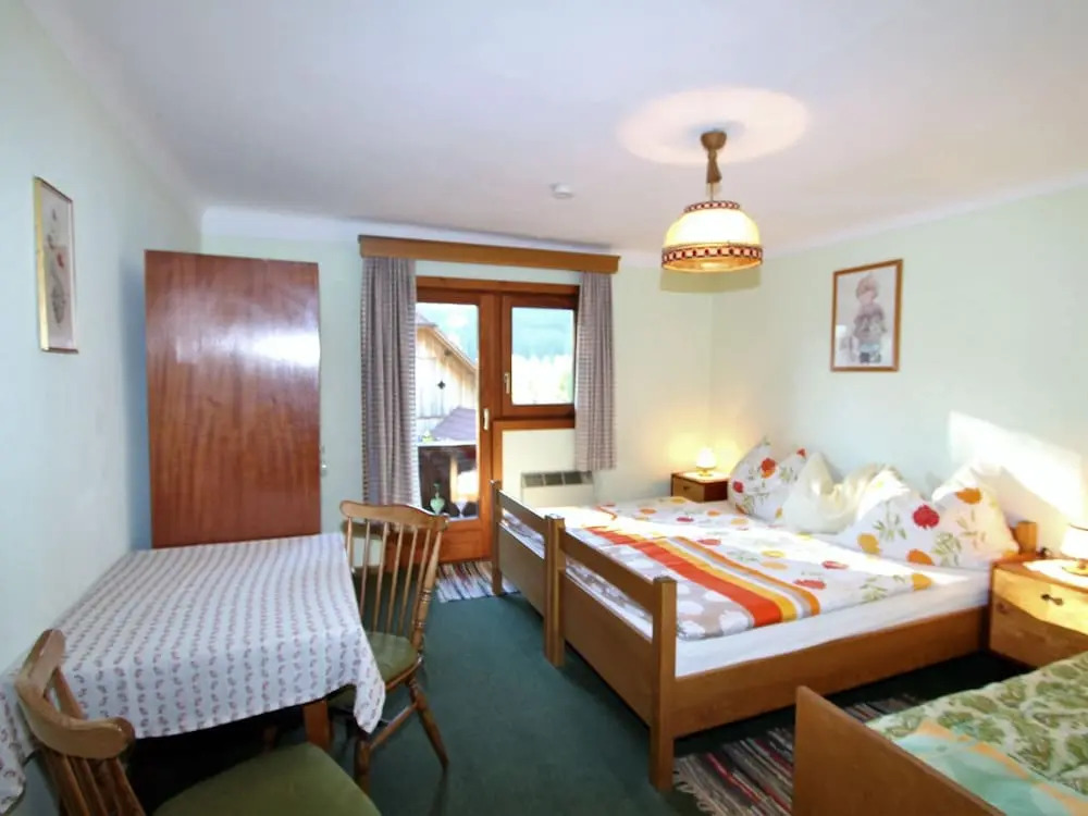 Countryside Apartment in Gmünd near Cross Country Skiing