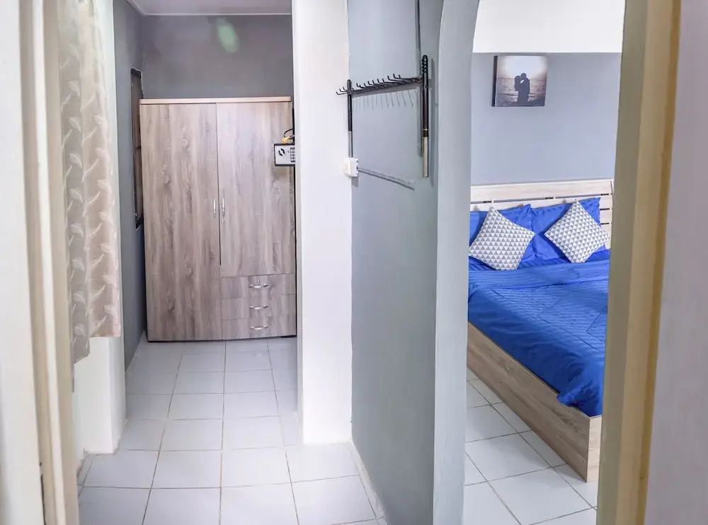 Happy Jomtien - Direct Beach Access, Sea View & Central Location