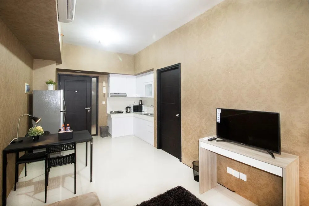 1 Bedroom Ambassade Residence By Travelio