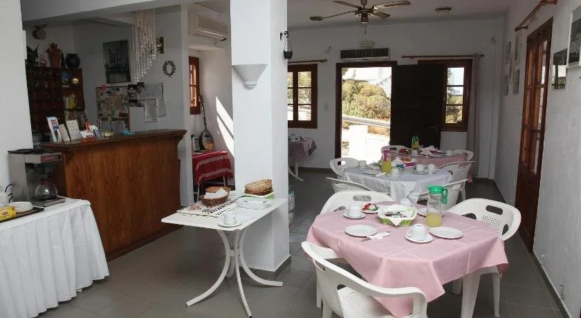 Kiki Hotel