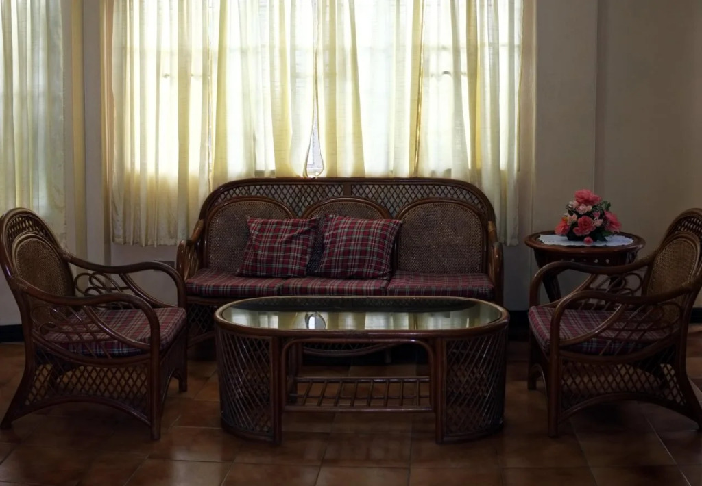 Chateau Veronica Apartelle