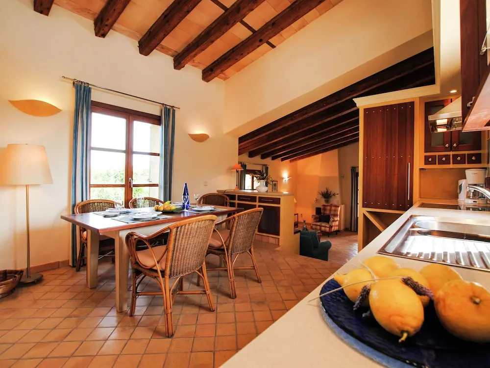 Ideal Holiday Home with Private Pool for Family & Friends
