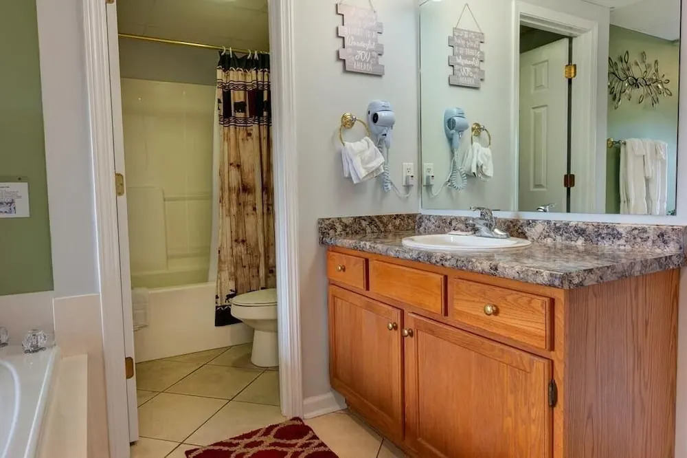 Whispering Pines 433