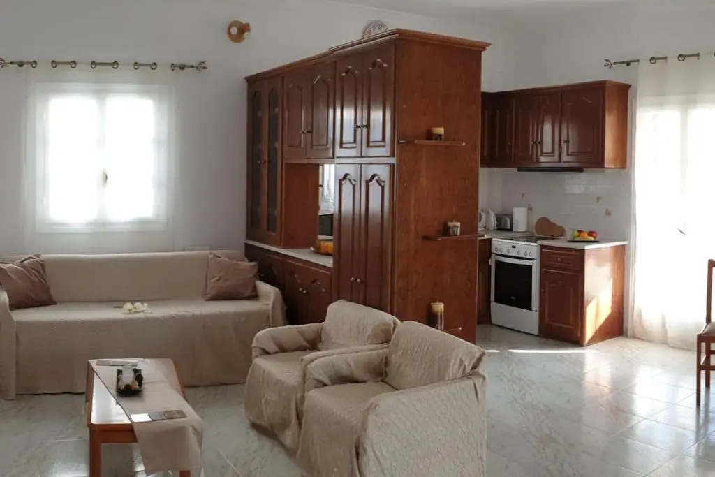 Great Sea-view 2BD Apartment @ Paros