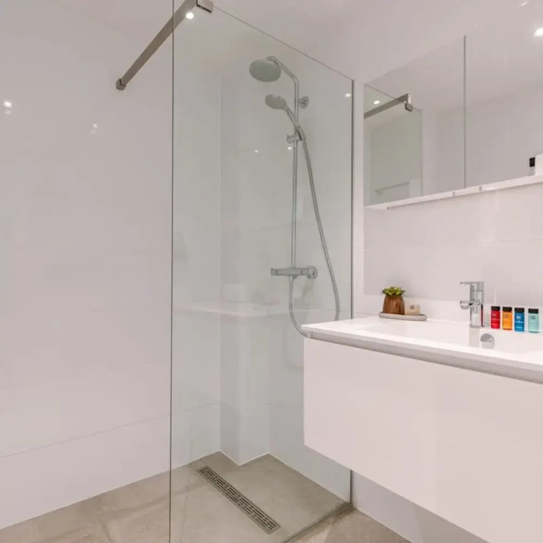 Bright Modern Apartment Close to the Casino