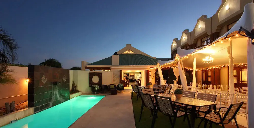 Feathers Boutique Hotel