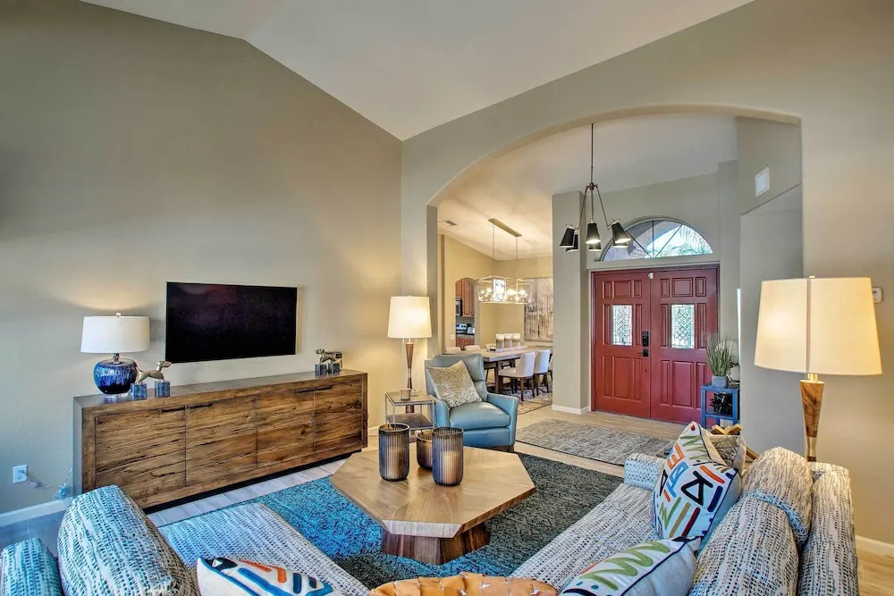 4 Mi to TPC Scottsdale: Family Home w/ Hot Tub!