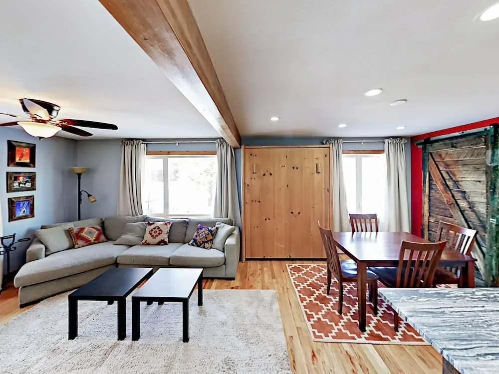 201 South 2nd Townhouse Unit A 2 Bedrooms 3 Bathrooms Townhouse