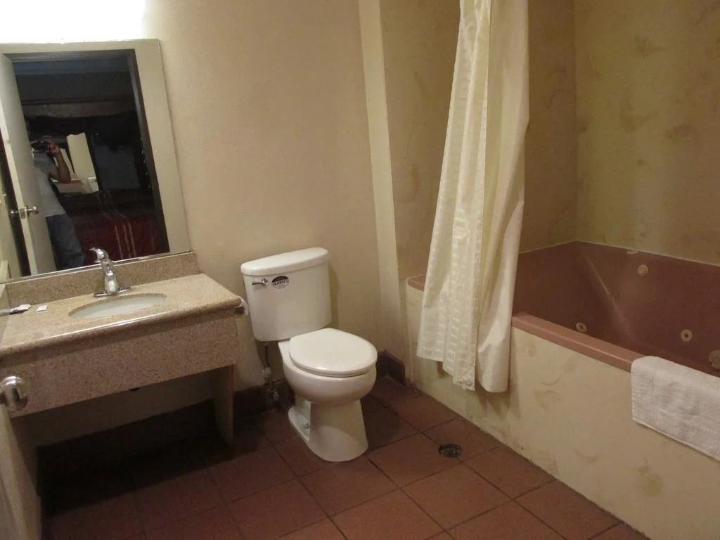 Oak Tree Inn Motel