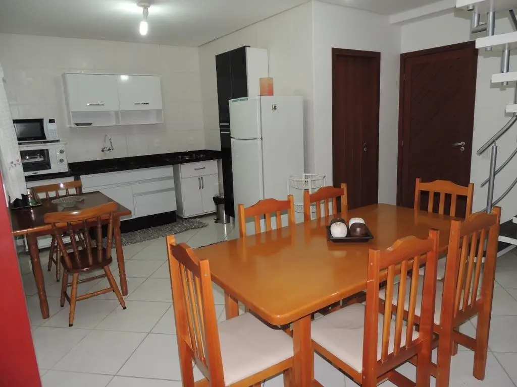 Casa Ingleses Santinho