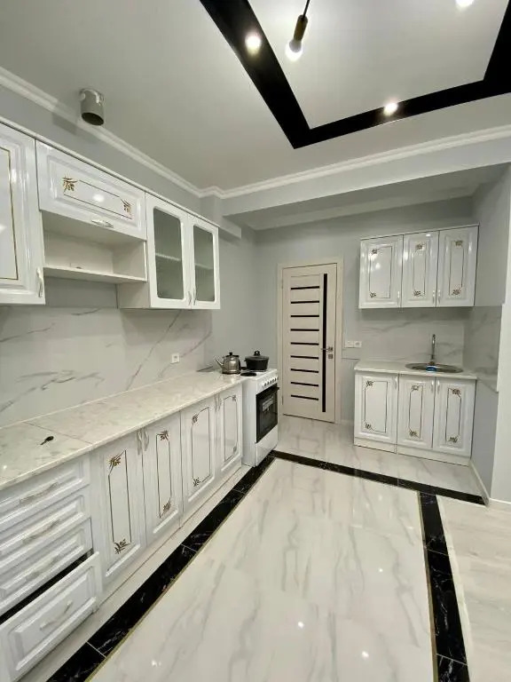 Comfortable apartment with 2 bedrooms on Tole bi 285/8