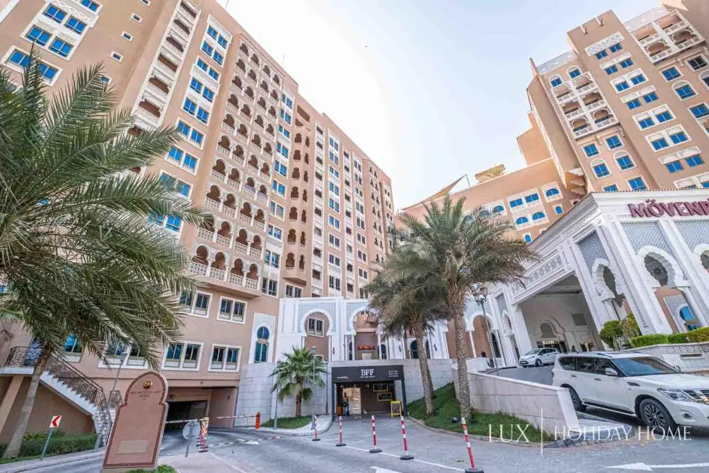 LUX - IBN Battuta Residence