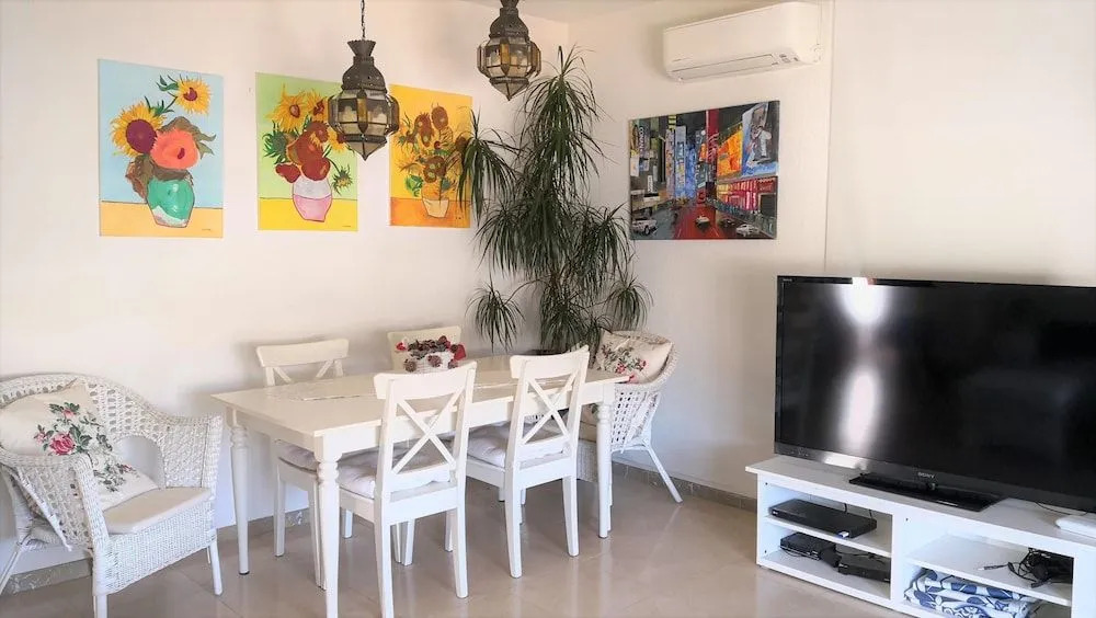 Villa con vistas piscina y relax