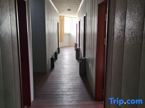 Yecheng Jinsha Business Hotel