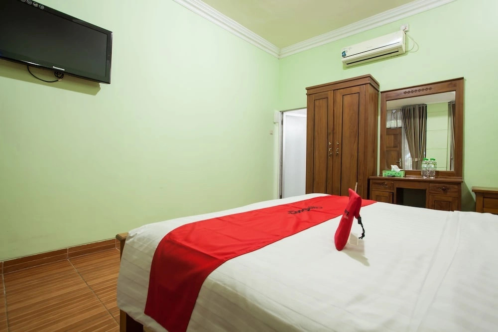 Reddoorz Near Juanda Airport T2