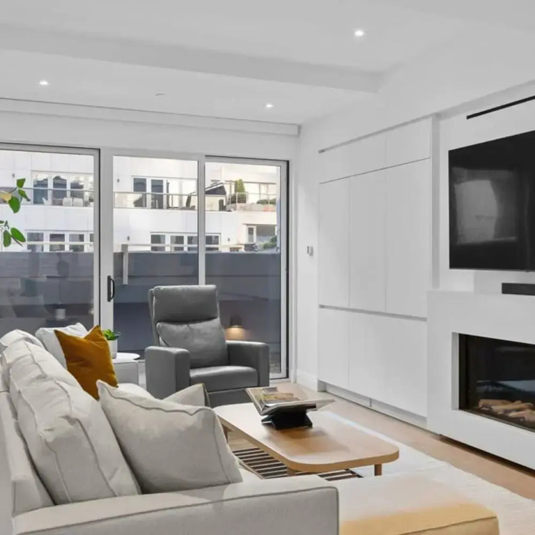Madison Place by Rove Travel 4BR Tribeca PH