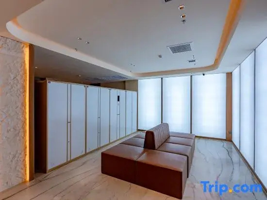 Oriental Snow Hotel