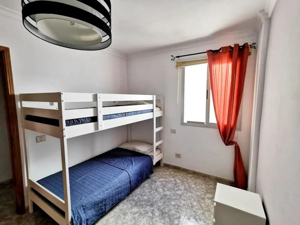 Apartment with 2 Bedrooms in Arinaga, with Wonderful Sea View And Wifi - 100 M From the Beach