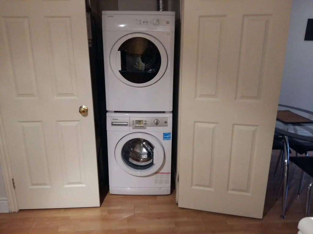 Toronto Furnished Living Pembroke