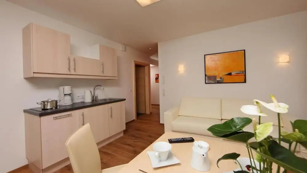 Die Dorfvilla - Includes Tauern Spa Kaprun Wellness Access 13 km away