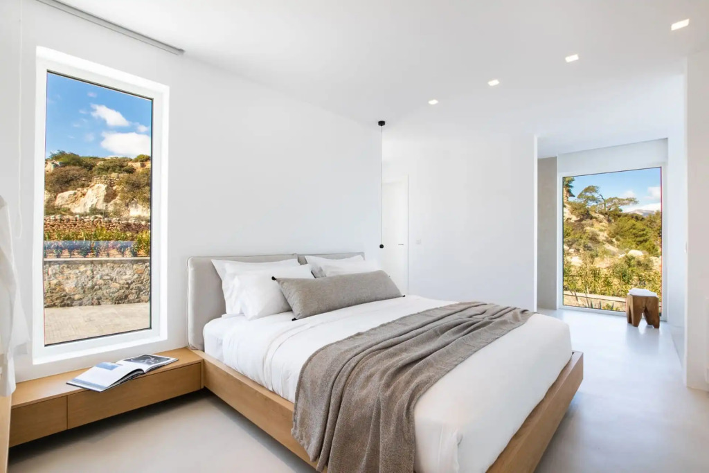 ISTIA LUXURY VILLAS