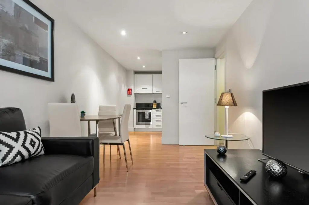 Blackfriars Apartments by MySquare