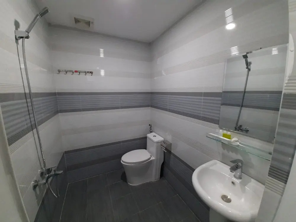 Dinh Huong Hotel