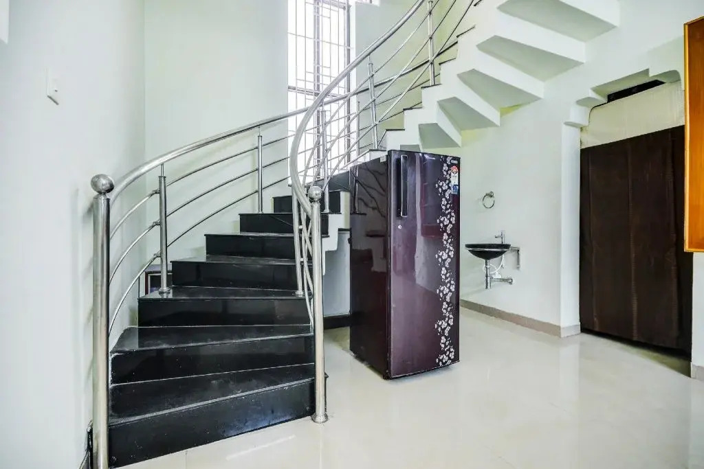 Aruthraa Residency by OYO Rooms