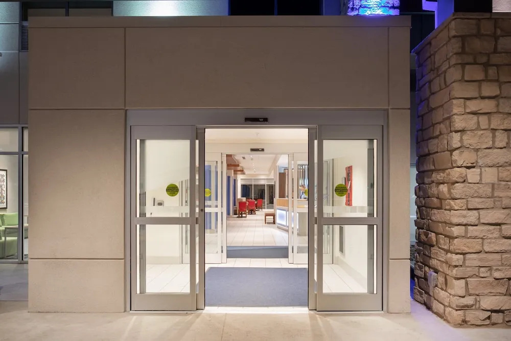Holiday Inn Express & Suites - Sterling by IHG