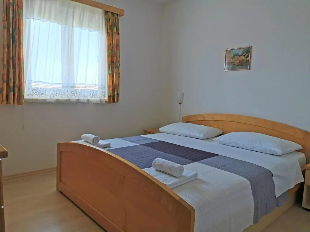 Lenka Apartments II