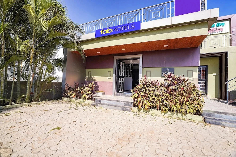 Fabhotel Kalptaru