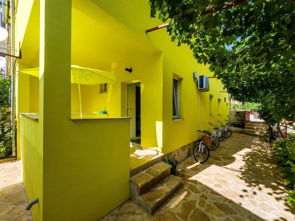 Apartment With one Bedroom in Zadar, With Furnished Garden and Wifi -