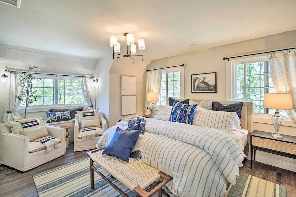 Chic Lake House w/ Furnished Deck & Hot Tub!