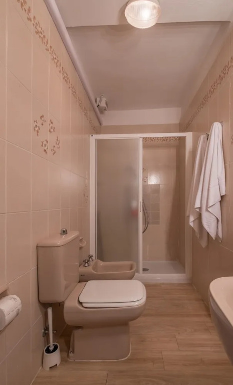 Santa Maria Novella Beautiful View for 6 - Three Bedroom Apartment, Sleeps 6