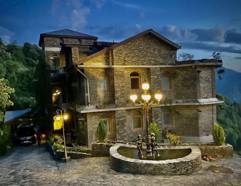 The Manor Luxury Apartments