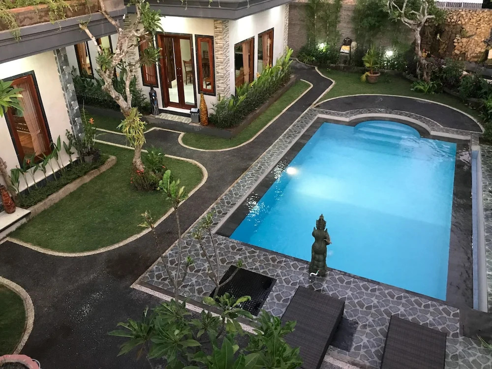 Dwaraloka House