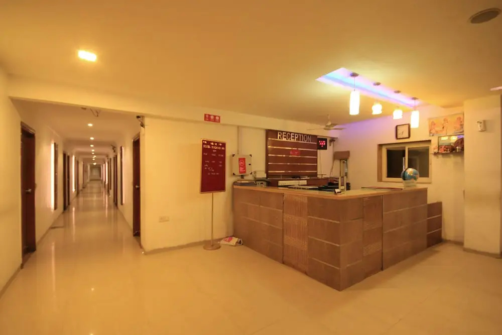 Capital O 891 Hotel Kadamb Inn