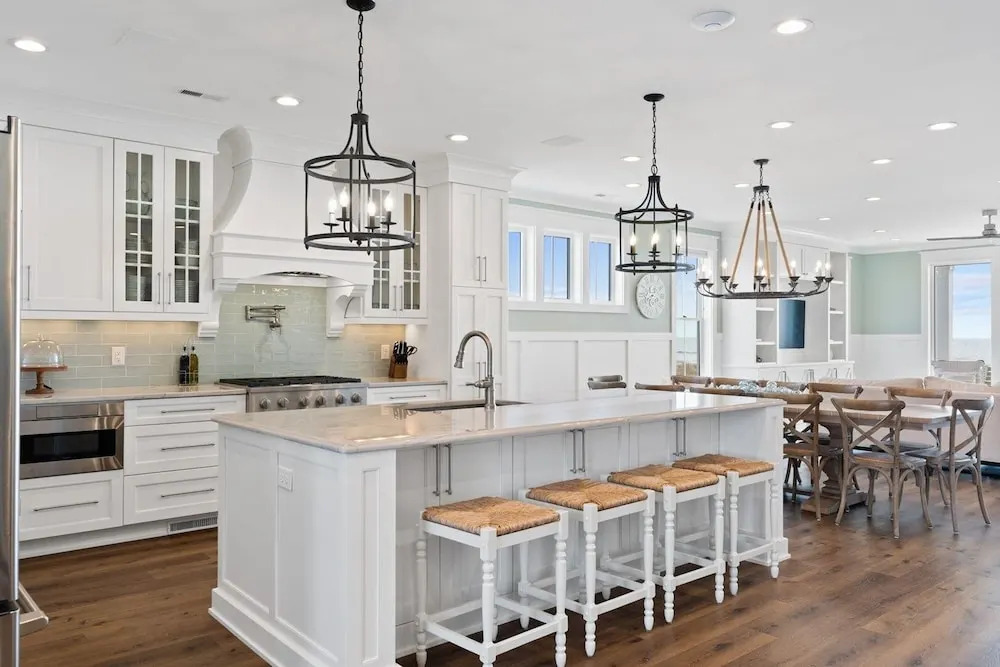 Fish-n-chips By The Sea 6 Bedroom Home by RedAwning