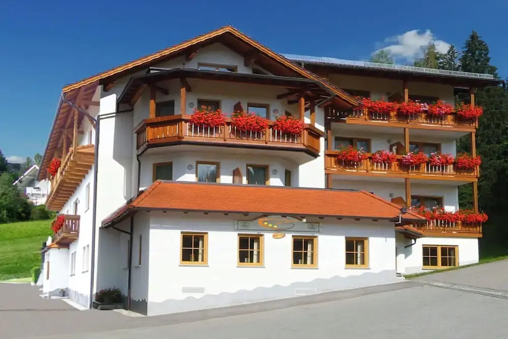 Hotel zur Linde - Bayerischer Wald - aktivCard mit 154 kostenfreien Leistungen - kostenloser Parkplatz