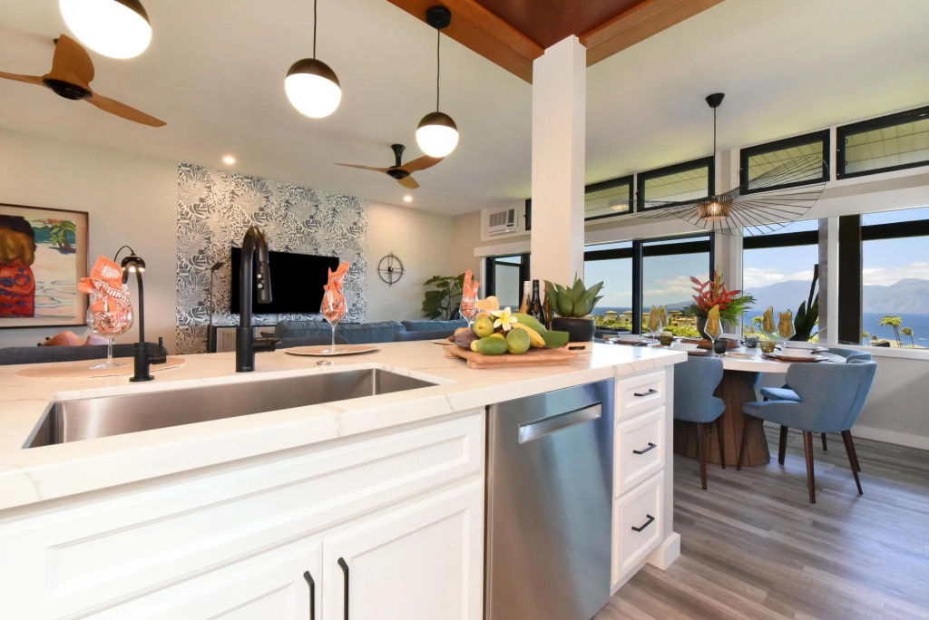 Kapalua Ridge Villas 2614 · KRV 2614 Remodeled Villa w Ocean Vie