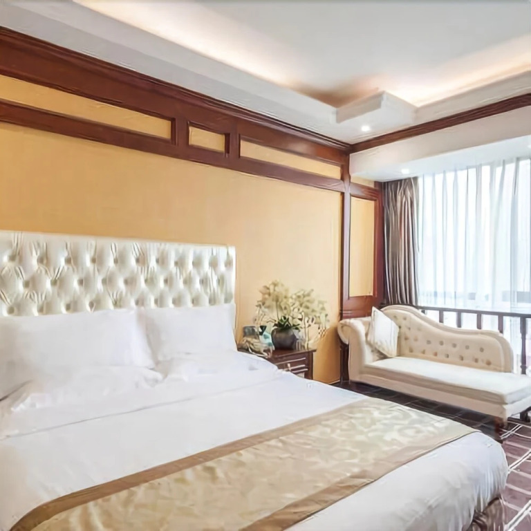 Haodi Hotel (Chongqing Huangnibang Light Rail Station)