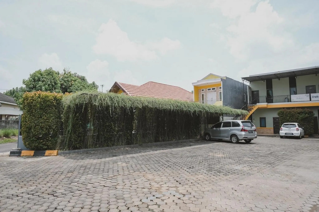 RedDoorz Syariah near Tugu Juang Jambi 2